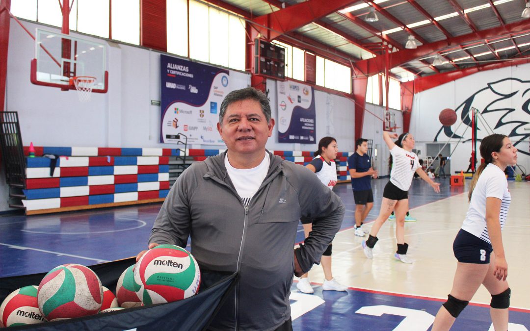 Con paso firme avanzan los equipos de voleibol de la Universidad Madero
